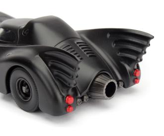 Batman 1989 Batmobile 1:32