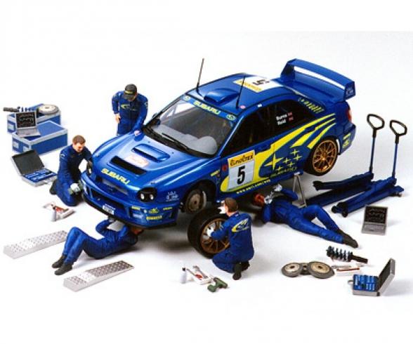 1:24 Figuren-Set Rally Mechaniker (5) 1:24 Figuren-Set Rally Mechaniker (5)