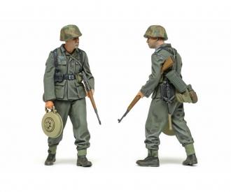 1:35 German Infantry 1943-45, figure assembly kit