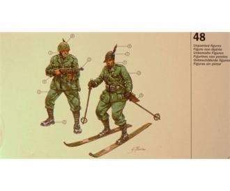 Italeri Alpini Figure Set 1:72 WWII Model Kit