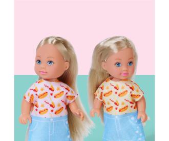 Evi Love Hotdog, 2 versions