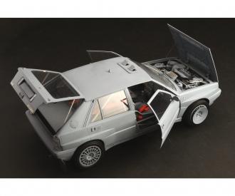 Lancia Delta HF Integrale 16V Model Kit 1:12