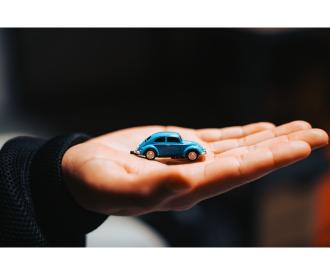 1:87 VW Beetle w. trailer 2.4G 100% RTR