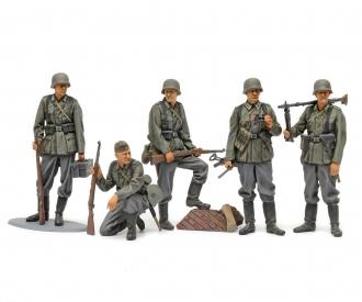 1:35 German Infantry Mid-WWII, figure assembly kit