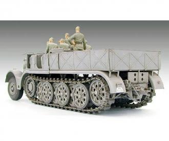 1:35 Ger. SdKfz.9 Famo 18to Halftrack(8)