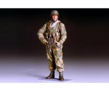 1:16 WWII German Infantryman Winter Figure Kit