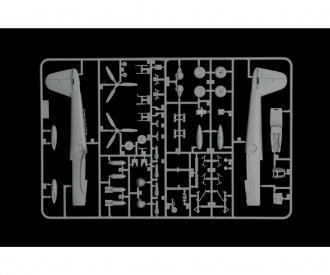 ME 410 HORNISSE Aircraft Model Kit 1:72