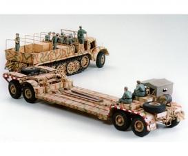 1:35 Ger. SdKfz.9 Famo, model kit with lowloader