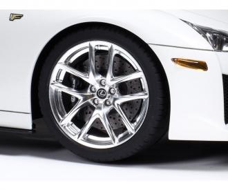 1:24 Lexus LFA V10 Roadver., plastic model kit