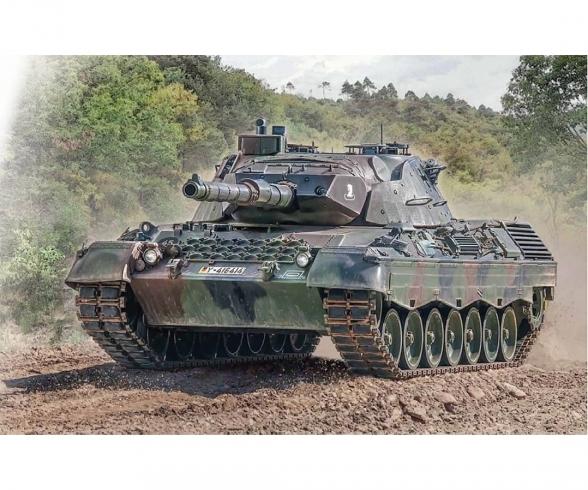 Leopard 1A5 WA 1:35 Tank Model Assembly Kit