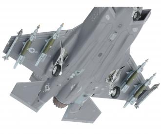 1:72 F-35A Lightning II, plastic model kit