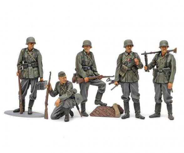 1:35 German Infantry Mid-WWII, figure assembly kit