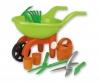 Brouette avec outils de jardin