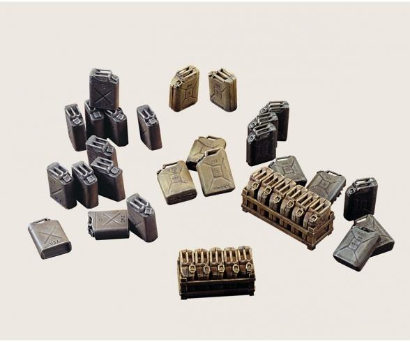 1:35 WWII Ger./US Jerry Cans