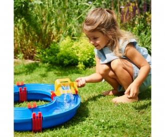 AmphieSet waterway with amphibious vehicle