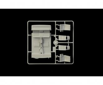 Italeri Volvo 760 GLE model kit 1:24 scale