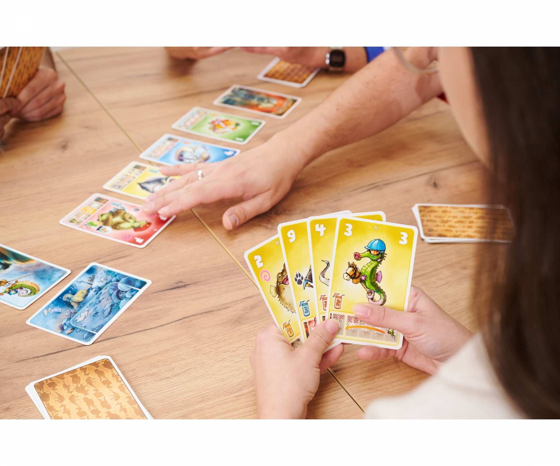 Beasty Bar New Beasts In Town – Juego De Cartas Táctico Y Divertido Para 1-12 Jugadores, A Partir De 8 Años