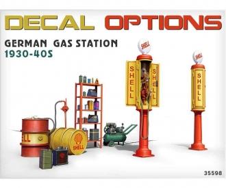 1:35 Ger. Gas Station Set 1930-40 w/Acc.