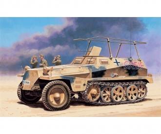 Sd. Kfz 250/3 Model Kit 1:72 with 3 Figures