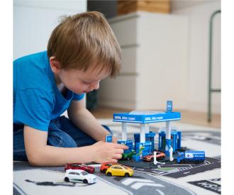 Petrol Station Aral + 1 Vehicle Petrol Station Aral + 1 Vehicle