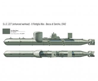 Italeri S.L.C. Maiale 200 Model Kit with Crew