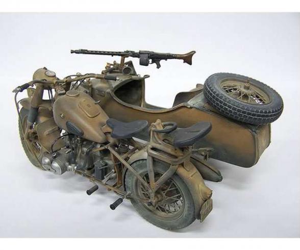 BMW R75 Military Motorcycle with Sidecar 1:9