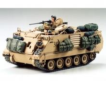 1:35 US M113A2 Desert, plastic model kit