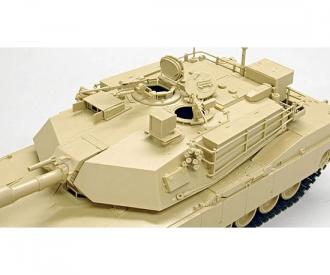 1:35 US MBT M1A2 Abrams, model kit, 3 figures