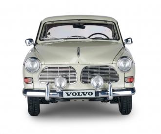 iXO Volvo 122S 1:8 Die-Cast Model Kit