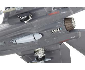 1:48 US F-35C Lightning II