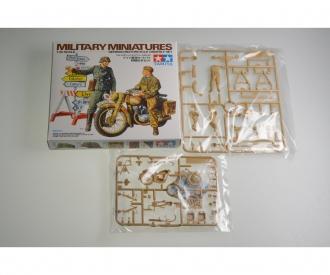 1:35 Diorama-Set Motorcycle Orderly, model kit
