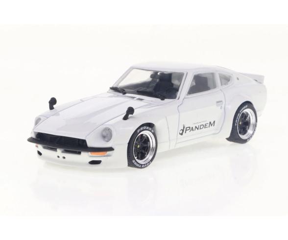 1:43 Dutsun 240Z Rocket Bunny 1973 white 1:43 Dutsun 240Z Rocket Bunny 1973 white