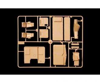 Italeri Freightliner FLC 1:24 Truck Model Kit