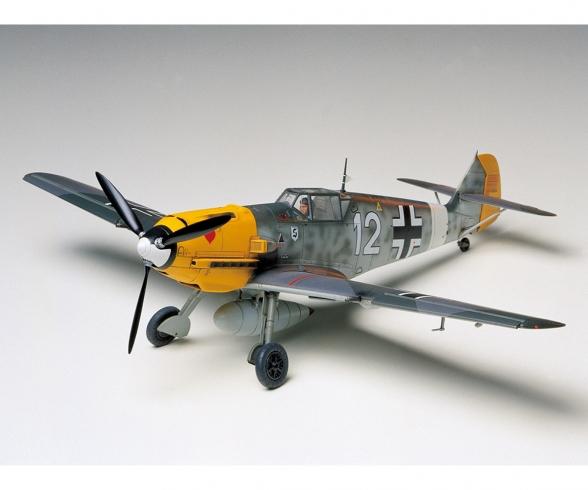 1:48 Messerschmitt Bf109E-4/7 Trop, aircraft model kit