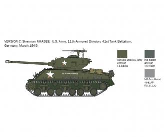 Italeri Sherman M4A3E8 Fury Tank Kit 1:56