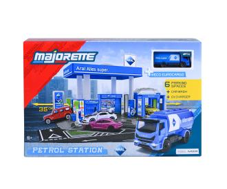 Petrol Station Aral + 1 Vehicle
