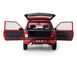 iXO Peugeot 205 GTI 1:8 Model Car Red