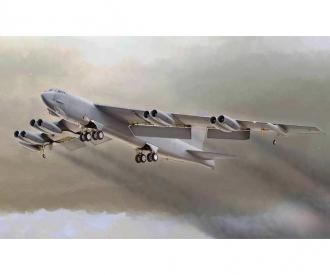 Italeri B-52G Stratofortress Model Kit 1:72