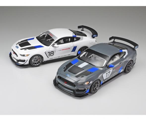 1:24 Ford Mustang GT4, plastic model assembly kit