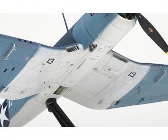 1:32 F4U-1 Corsair "Birdcage", plastic assembly kit