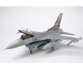 1:48 Lockheed Martin F-16C Block 25/32 model kit