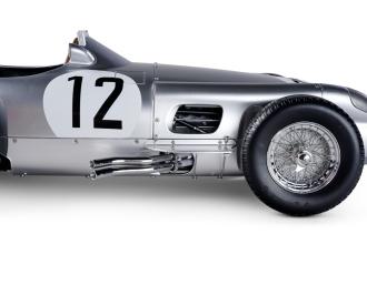Mercedes W196 Moss #12 Model Car Kit 1:8