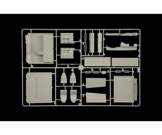 Italeri Renault AE500 Magnum Truck Kit 1:24
