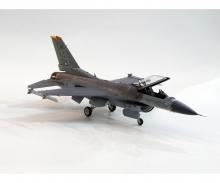 1:72 US F-16CJ Fighting Falcon