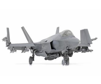 1:48 F-35C Lightning II, plastic model kit