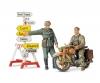 1:35 Diorama-Set Motorcycle Orderly, model kit
