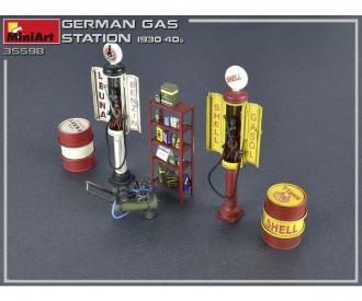 1:35 Ger. Gas Station Set 1930-40 w/Acc.