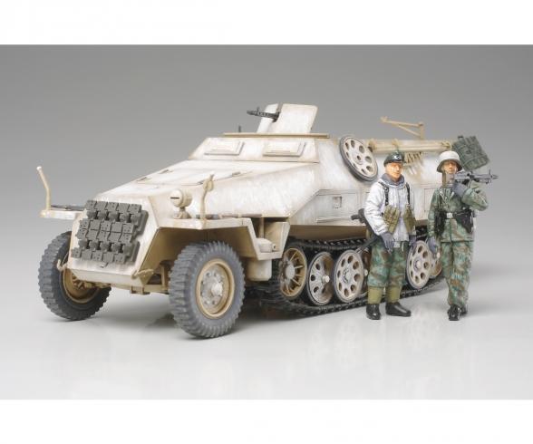 1:48 Sd.Kfz.251/1 Ausf.D, model kit, half-track