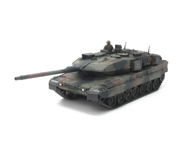 1:48 Leopard 2 A7V, plastic model kit