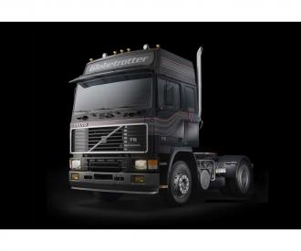 VOLVO F-16 Globetrotter model kit 1:24
